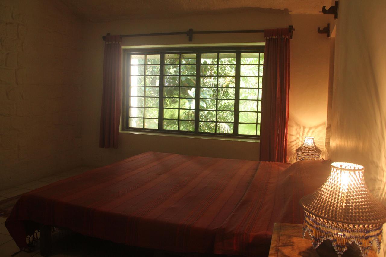 Isai Ambalam Guest House Pondicherry Exteriör bild