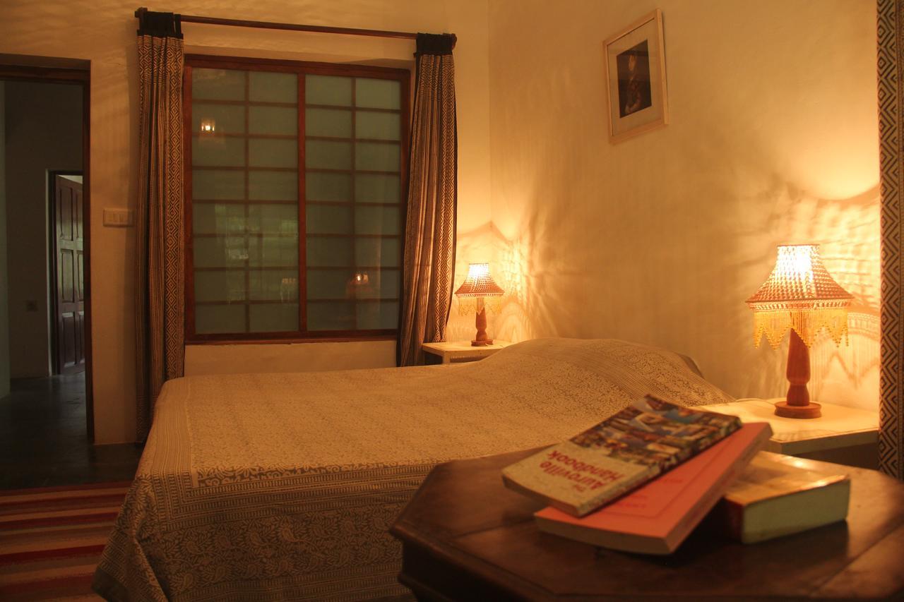 Isai Ambalam Guest House Pondicherry Exteriör bild