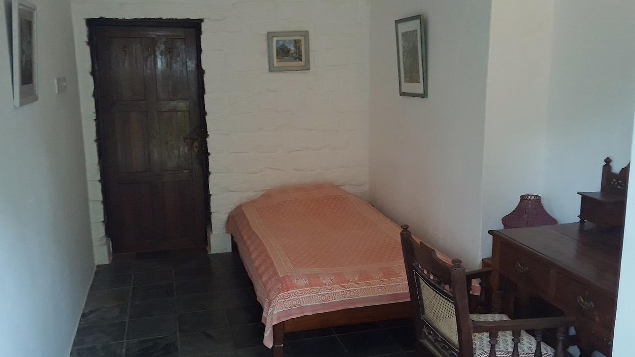 Isai Ambalam Guest House Pondicherry Exteriör bild