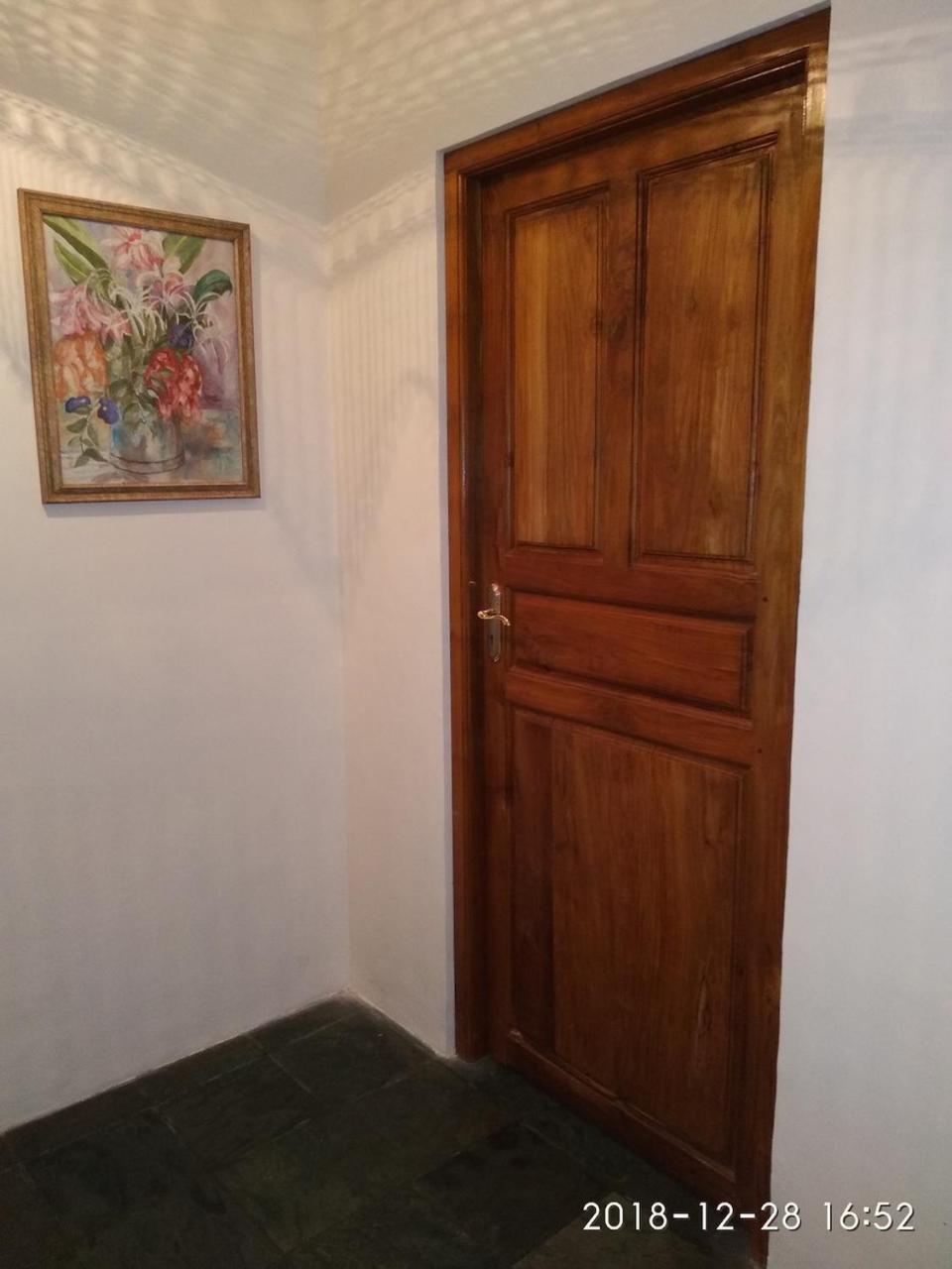 Isai Ambalam Guest House Pondicherry Exteriör bild