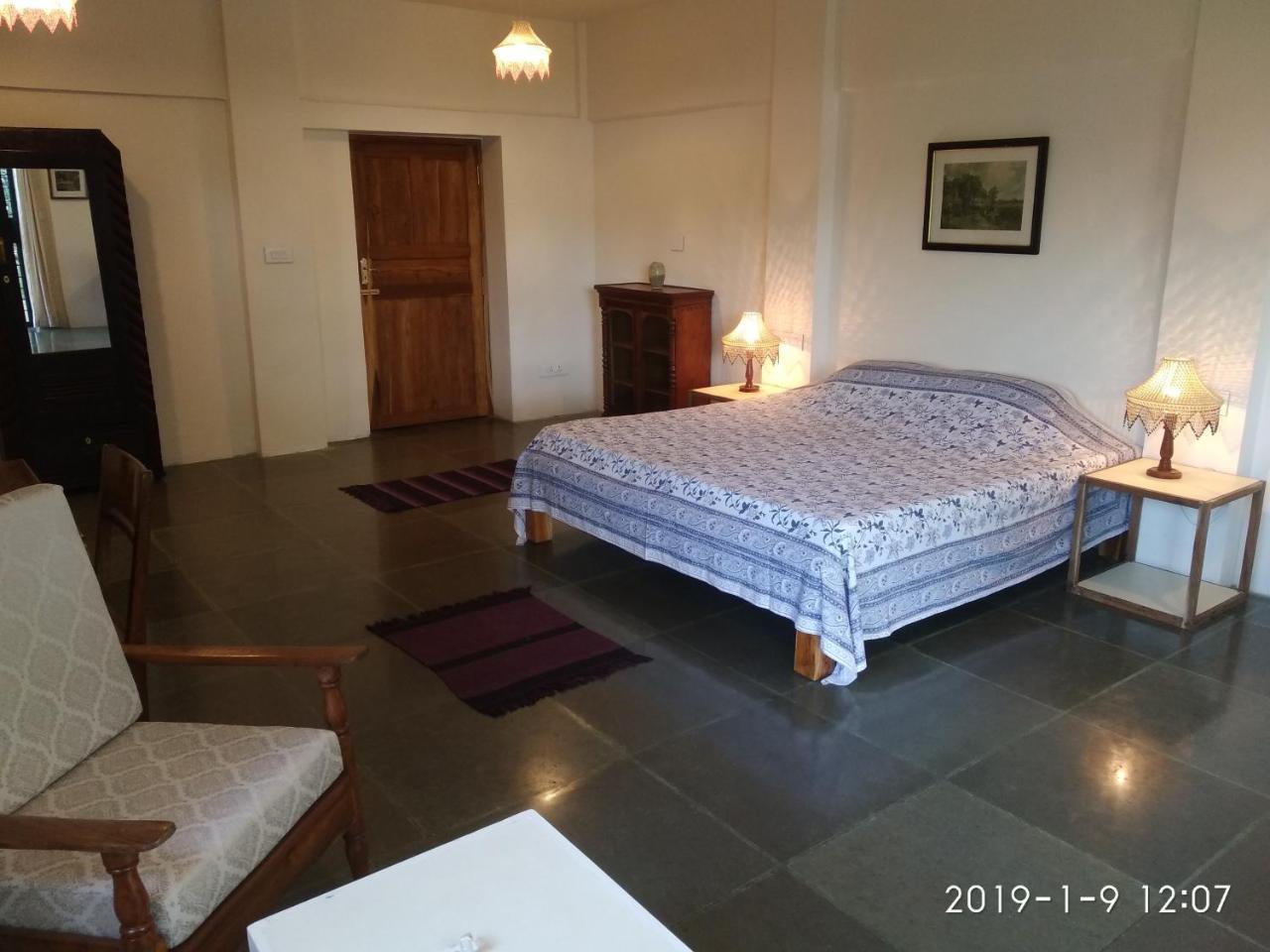 Isai Ambalam Guest House Pondicherry Exteriör bild