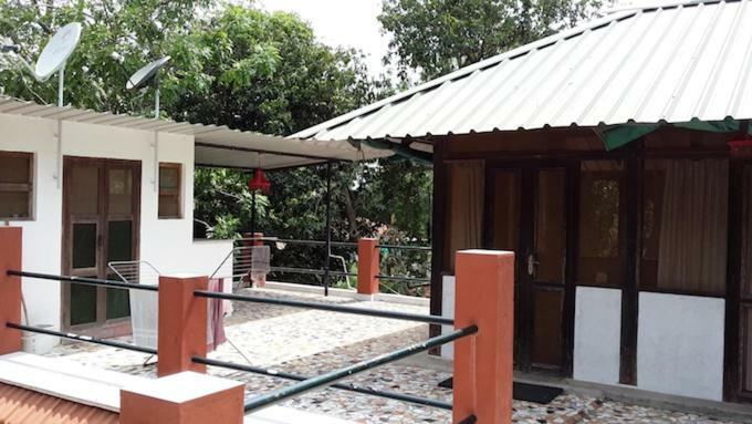 Isai Ambalam Guest House Pondicherry Exteriör bild
